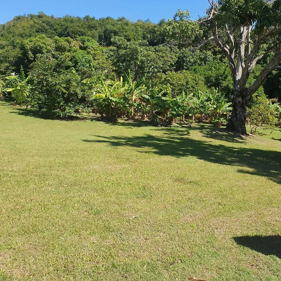 Kay Lucy Villa Case-Pilote 0*,  Martinique